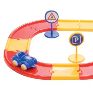 15 Tracks + 2 Vehicles + 3 Signs